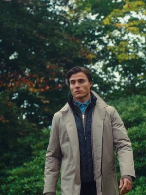 An autumn essential: The elegant mac coat with features perfect for the season. Shop now: link in bio. #LINDBERGH #autumn #essential