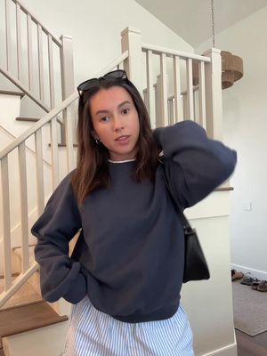 At least I’m comfy #OOTD #outfitoftheday #outfitideas #outfitinspo 