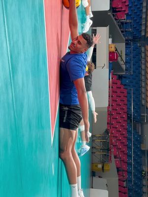 It’s a bird… it’s a plane… it’s Gabi Garcia! 👀 #superman #USAVMNT #MWCH #volleyball 