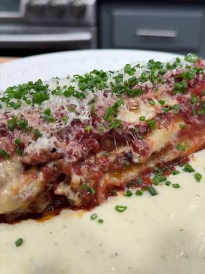 Oxtail Lasagna! The King of Comfort Food 👑🤣🔥#FYP #foryou #mrmakeithappen 