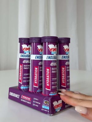 Watch our Vimto Electrolytes transform water into the ultimate refresh! 🚀  Fuel your day the tasty way 💜 #appliednutrition #vimtoelectrolytes 
