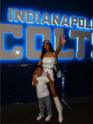 #gamedayoutfit #nflgameday #indianapoliscolts #treadwell #nflwife 