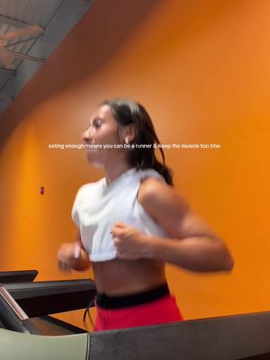 I owe it all to my protein coffee & oats every morning 🙂‍↕️ #fyp #shoulderpump #upperbodystrength #runner #runtok 