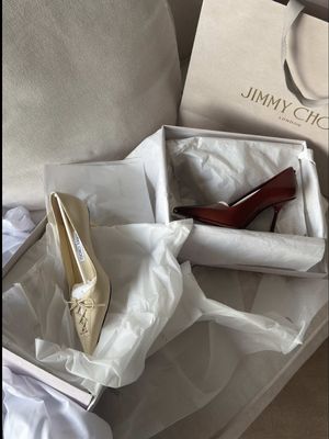 Unbox my new #jimmychoo 