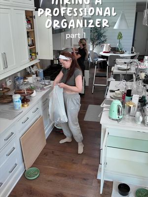 hiring a professional organizer part 1!! 🧹I hired a professional organizer to declutter and organize my kitchen. I have adhd so ANYTHING to help in a functional and efficient way is going to be such a game changer for me. hopefully this helps you want to clean and organize in 2025! comment any organizing tips you have!! #organization #cleaning #organize #CleanTok #deepclean 