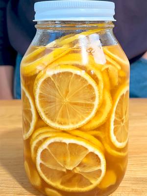 Your new cold-fighting sip is here: Yuja tea 🍋💛 A Korean-inspired honey-lemon drink that uses the whole lemon for max flavor + minimal waste. #yuja #honey #lemon #tea #fyp #MisfitsMarket