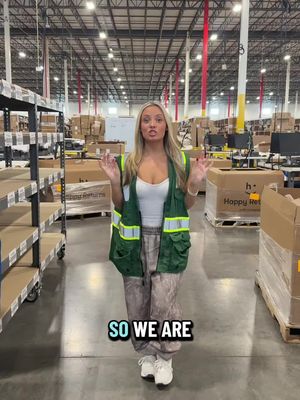 Welcome to our warehouse!🤍🧸