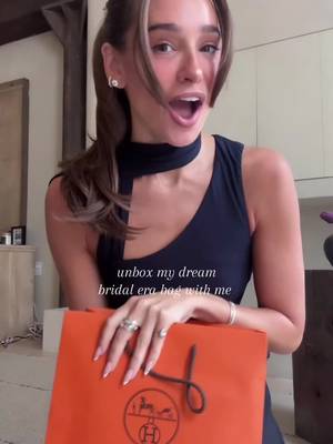 shes so pretty!!!!! dream bridal era bag ive always wanted an off white mini Hermes kelly 🤍🤍🤍