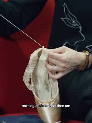 Inès McIntosh goes BARE FOOT in POINTE SHOES 😍 #ballet #pointeshoes 