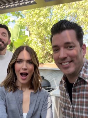 We saw the light at the end of this reno 🤩 @Mandy Moore #Tangled 