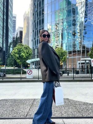 A little girls dinner out moment @gathertheshop @reformation @holtrenfrew @D Y N A M I T E @Aritzia