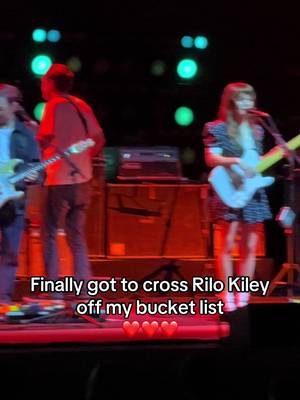 Rilo Kiley was magical last night. They were soooo good. And we were in Omaha, so naturally the line about Omaha in “The Execution of All Things” went off with cheers. I had seen Jenny Lewis before ten years ago, but finally got to see the original band. Glad I got to check them off my list!! ❤️❤️❤️ #rilokiley #itsahit #omaha #nebraska 