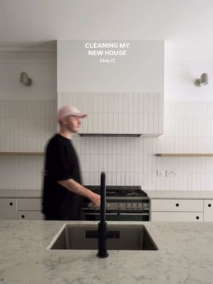 Welcome back to my new house!! (Still doesn’t feel right saying that 😮). Today we start tackling this kitchen…I didn’t quite think it would take me this long just to clean the oven and I still haven’t even finished!!  Just a polite notice to people selling a house, maybe just give that oven a little wipe. Or at least remove leftover food 🤢  #newhouse #weeklyreset #CleanTok #cleaningmotivation #ovenclean