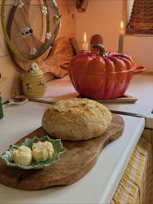 My pumpkin-shaped dreams have come true🎃 ✨ Ad GIVEAWAY with @Le Creuset UK and @Wayfair UK to win a Pumpkin Casserole! 🎃 A long-term dream of mine has been to own this Le Creuset Pumpkin Casserole @wayfairuk 🥹 I find myself always struggling a little to adjust to the cold and gloomy weather and I find so much joy in Autumn/Winter baking and all things pumpkin! This is one of those items that I’ll treat and care for so well and can be passed down as a family heirloom one day.  My favourite thing to make in the cast iron casseroles are bread, bagels and homemade soup but I think I need to try baking some American style cinnamon buns in this next 😋  I can’t wait to spend so much time this coming season getting cosy and baking and cooking pretty much every night in this. It’s my new best friend in the kitchen! Le Creuset has been hand-crafting beautiful cookware for over 100 years and to celebrate this 100 year anniversary @WayfairUK and LeCreusetUK are giving away one iconic pumpkin casserole!  To enter you must- •⁠ ⁠Follow both @WayfairUK and @LeCreusetUK •⁠ ⁠Like this post (share for an extra entry) •⁠ ⁠Tag a friend in the comments who would love this prize! Find 10% off selected Le Creuset products at Wayfair.co.uk (code: LECREUSET10) Good luck to everyone entering! See Wayfair.co.uk for full Ts & Cs. UK only, 18+, Closes (24/09), Winner picked at random + contacted via DM by Wayfair. No cash alternative. This promotion is in no way sponsored, endorsed, or administered by, or associated with Instagram. #WayfairUK #LeCreuset #100YearsOfLeCreuset #Cookware