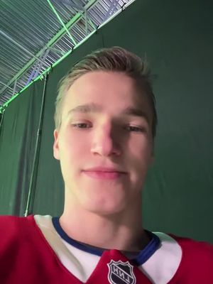 Fallait qu'on le fasse 😂 Got eeeem #Habs #Prank #Eyes 