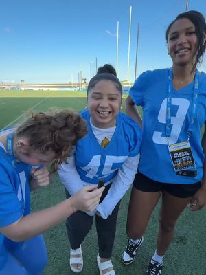 this was too cute 🥹 #chargers #wags #contactname #nfl #girlfriend 