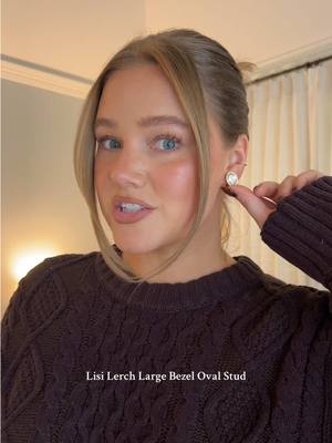 Oversized stud I’m obsessed #jewelry #earrings #lisilerch 