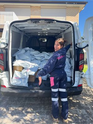 POV: you just launched your dream brand ✨📦💌 Van full of pink parcels = my heart is so full 🫶 We’re already selling out — this feels so surreal 🤯💖 Thank you to every single girlie who has supported, I can’t wait to see you all in your workwear 🛠️💕