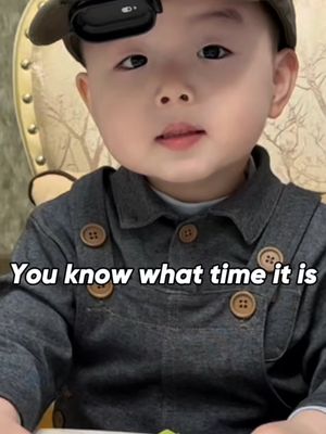 Serious ASMR evaluations only 👶  📷 labixiaodun with Insta360 GO 3S  #insta360 #insta360go3s #toddler #POV #food #fyp