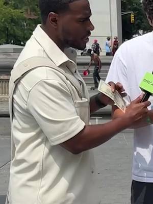 Be honest: what are you doing if your partner doesn’t answer your call? a) Checking their location b) Calling 2 more times c) Nothing ya’ll crazy lol #manonthestreet #moneyontheline #phonechallenge #funnyinterviews