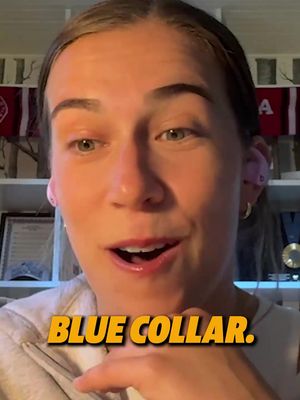 Sam Coffey tells the origins of the shirt tuck! 👕 #uswnt #nwsl APPLE: tinyurl.com/yxb6faew SPOTIFY: tinyurl.com/5n768975 YOUTUBE: https://youtu.be/PJlOoF1tDxk?si=tdQwj1_w3Natifxc
