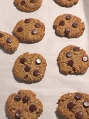 End the week the only way that matters - baked 🍪🤪 #ediblecookiedough #cookiedough #healthysnacks #healthydessert #foodporn   