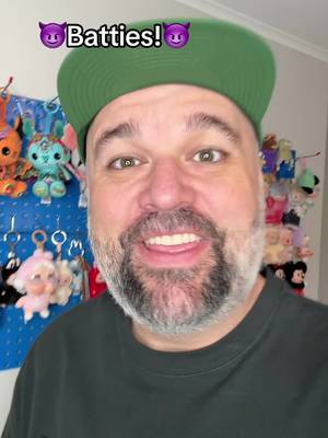 Get them before they sell out! They’re so good!!! Happy Halloween!😍🎃😈 #batties #blindboxes #unboxing #mysterybox #tattoozoo 