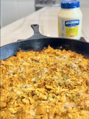 I’m excited to partner with @Hellmann’s Mayonnaise to bring you the dip that always wins game day. This Disappearing Buffalo Chicken Dip is rich, creamy, and absolutely crave-worthy thanks to Hellmann’s smooth texture that holds up perfectly under heat without losing flavor. #HellmannsPartner Forget the plays on the field — THIS is the play that clears the snack table every time. Other dips try. This dip scores. Click the link in my bio for the recipe to Hellmann’s Disappearing Buffalo Chicken Dip.