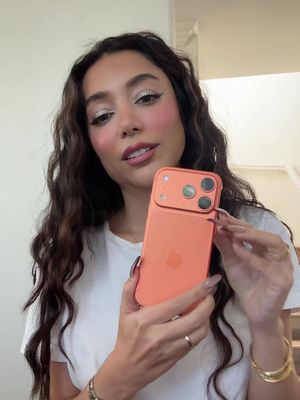 Unboxing iPhone 17 🧡 