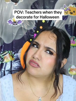 Teachers when they decorate for Halloween🎃 #teacher #teachers #teachersoftiktok #teachersbelike 