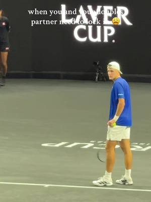 might be the only time we root for Alcaraz win 😅 #TeamEurope #LaverCup #JakubMensik 