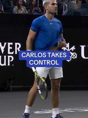Carlos Alcaraz taking things into his OWN hands! 🙌  #LaverCup #Tennis #Alcaraz 