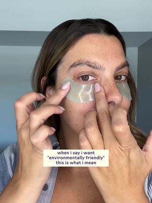 Wanna see a magic trick? 👀✨ Our Eye Masks don’t just brighten, tighten and depuff they’re also 100% biodegradable. After you use them, just drop them in water and watch them dissolve and disappear! 🪄 Spoiler: it’s not magic, it’s science. Because after a little research, a lot of testing and years of hard work, we’re proof that it’s possible to create great skincare that doesn’t come at the planet’s expense. 🌎💧