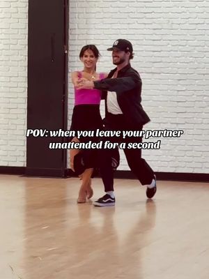 left @Hilaria Baldwin and @Val alone for one second #dwts 