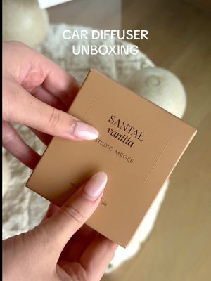 so worth it! I love the santal vanilla scent 🤍 #car #cardiffuser #diffuser #car #littleluxuries