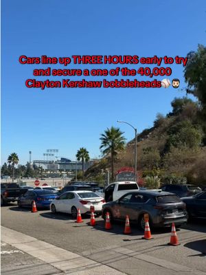 Were you one of the lucky ones? #claytonkershaw #ladodgers #dodgers #losangeles #MLB 