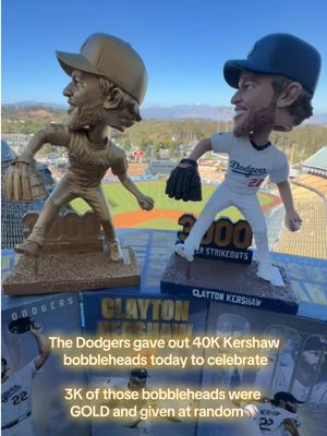 Did you get one? #claytonkershaw #ladodgers #dodgers #losangeles #MLB 