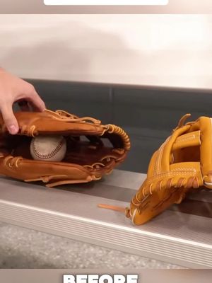 I Put My Glove In The Microwave #fyp #viral #trending #LifeHackGoneWrong #MicrowaveExperiment 