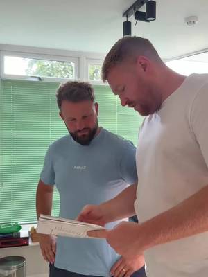 Matt explains how acupuncture works 👀 👉🏼 Stimulates the nervous system 👉🏼 Boosts the vascular system 👉🏼 Relieves pain in different areas of the body From headaches to joint pain, acupuncture could make a big difference. 📍 Book in at Henleaze Physio Clinic, Bristol. #Acupuncture #PainRelief #BristolClinic