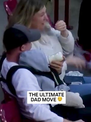 Let's give dad a nice round of applause 👏 #fdsn #MLB #reds