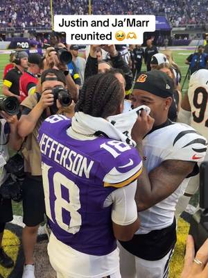 Got us crying (🎥: @NFL ) #lsufootball #sec #geauxtigers #justinjefferson #jamarrchase 