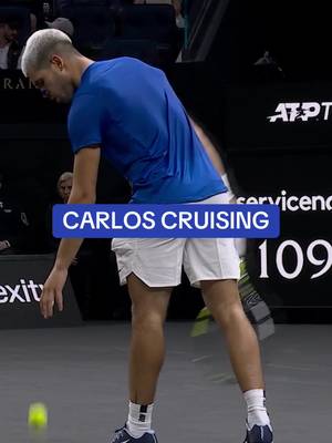 UNREAL sliding winner by ALCARAZ! ☄️ #LaverCup #Tennis #Alcaraz 