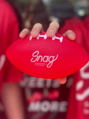 What are y’all’s red flags? Ours is not ordering from Snag 🙄 #snag #utaustin #austin #longhorn #hookem     