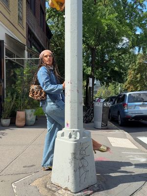 Denim so nice had to run it back twice🤭  @Gap got me denimed out for fall and I ain’t mad about it👏🏽#HowYouWearGap #GapCreator AD