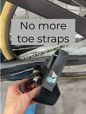 Making the swap to these clips instead of straps! #cycling #trackcycling #fixedgear #fixiebike #fixie 