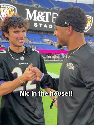 @Nicolas Vansteenberghe in the house for MNF!! 