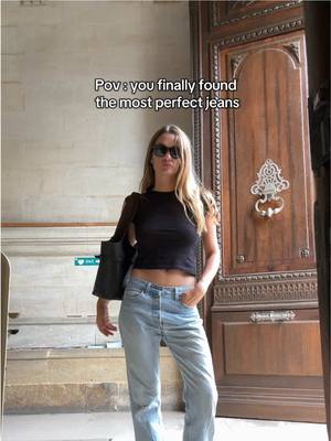 Its a fact #howtodresslikeafrenchgirl #prrfectjeans #outfitideas #OOTD 