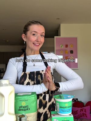 ad Cosy Sunday baking with Waitrose & their Duchy Organic Range 🥹🍂🧺🤍 @Waitrose & Partners  Eeek, this was so lovely to make. Check out the recipe on the Waitrose website & give this a go! & yes, my Mum was very impressed 😆 xxx  #custardtart #homebaking #waitrose 