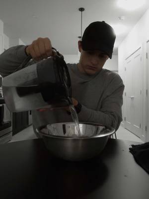 5:30am pre gym morning routine. #asmr #aesthetic #darkaesthetic #satisfying #workout  