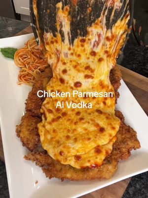 Chicken Parmesan Al Vodka #chickenparmesan #EasyRecipe  #foodtiktok #chicken 